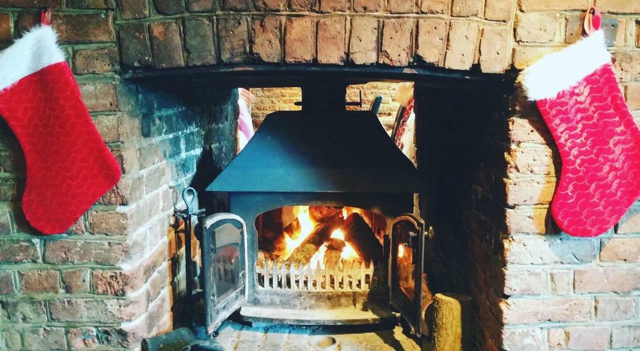 The St Crispin Inn Worth  エクステリア 写真