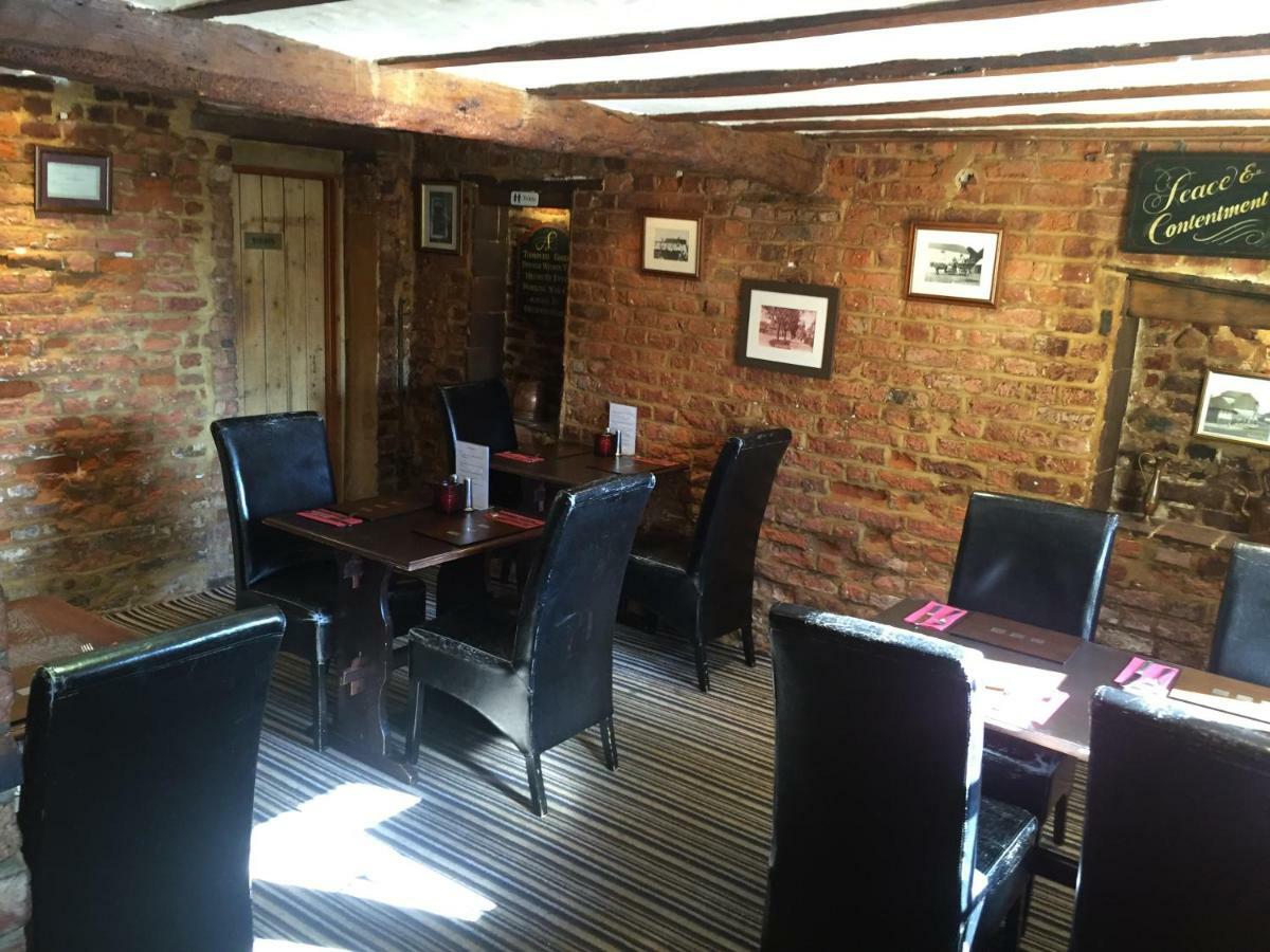 The St Crispin Inn Worth  エクステリア 写真